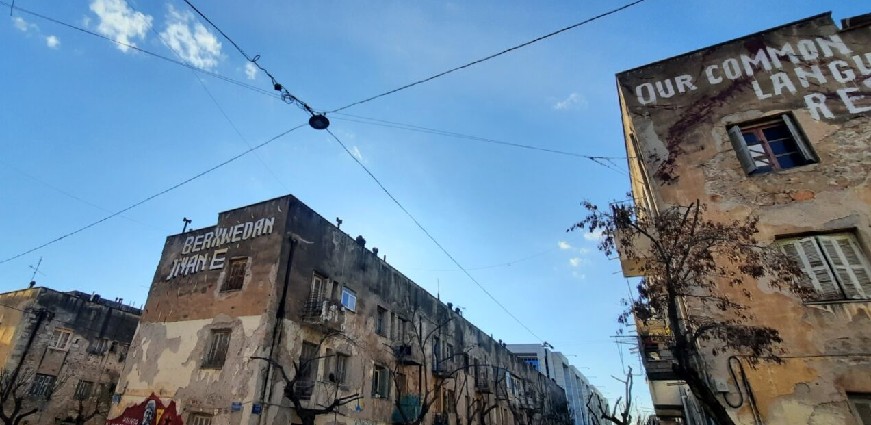 Atina'daki Prosfygika Komünü Devlet Saldırısı Altında: Ortak Dilimiz Direniştir!