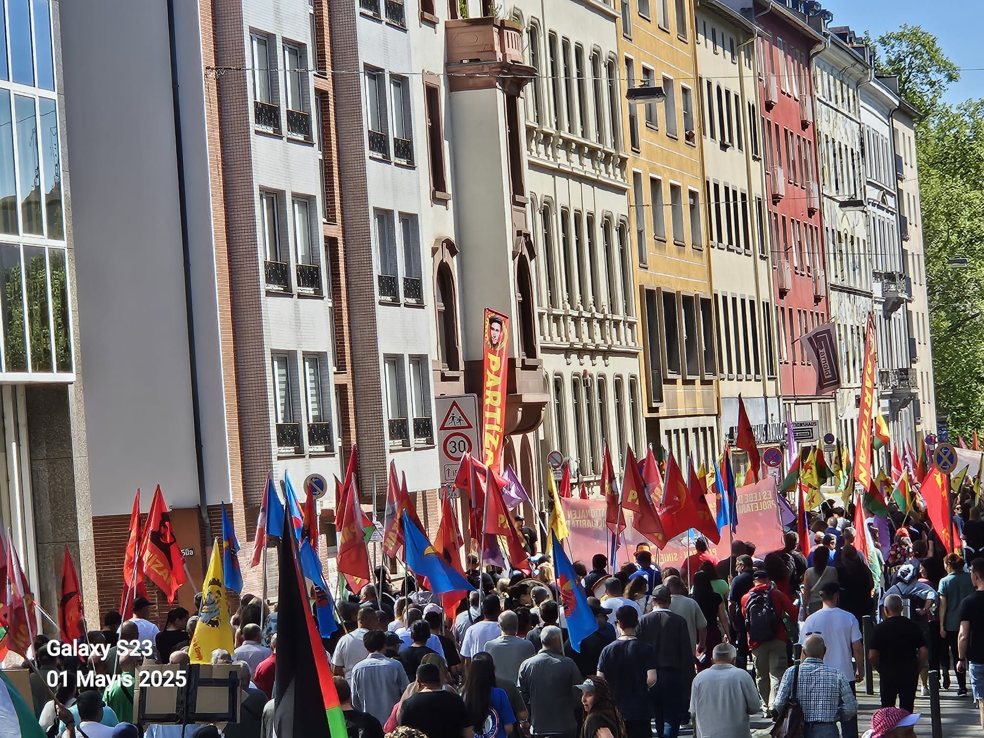 Avrupa'da 1 Mayıs, Coşkuyla Kutlandı