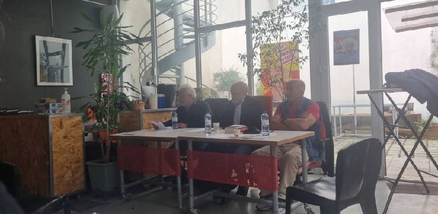 Paris’te “Yanlış İliklenen Düğme” Kitap Tanıtımı ve Söyleşi Etkinliği