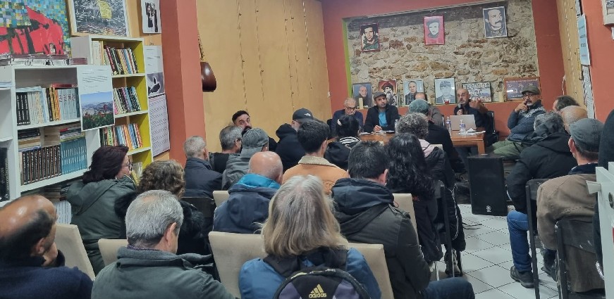 Paris'te Ekim Devrimi'nin 108. Yılı Dolayısıyla Panel Düzenlendi