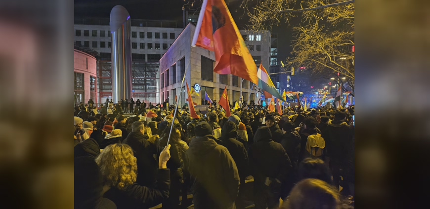 Stutgart'ta Kitlesel Rojava Eylemi