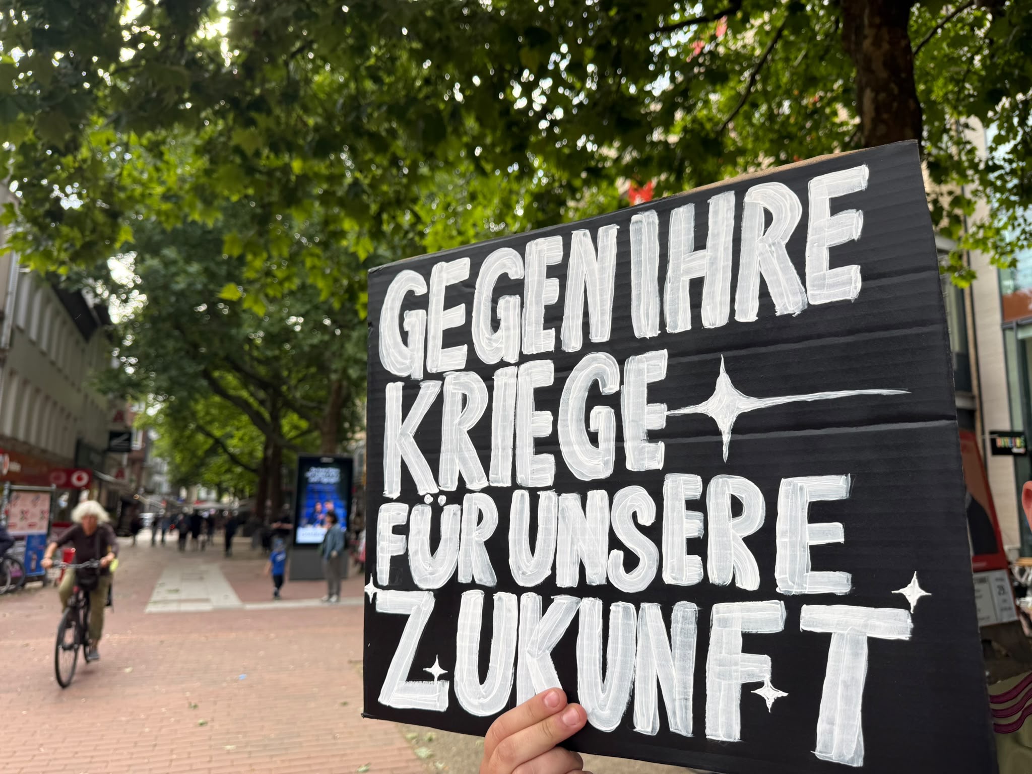 PAN-IW’in Çağrısıyla Hamburg'da NATO Karşıtı Eylem Gerçekleşti
