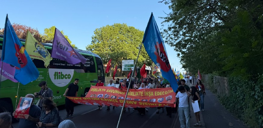Londra'da 33 Düş Yolcusu Düzenlenen Yürüyüşle Anıldı