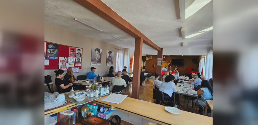 Ludwigsburg Demokratik Kültür Merkezinde, Almanya'da Yükselen Irkçılık ve Siyasal Gelişmeler Konulu panel