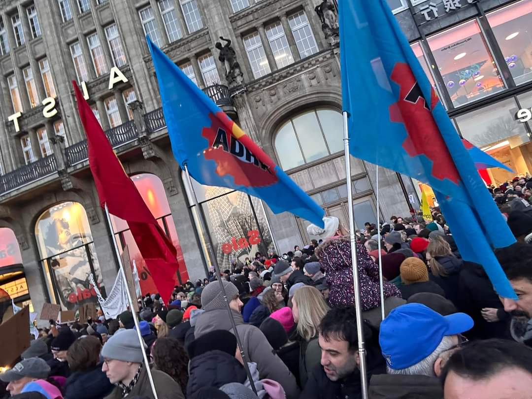 AfD Hamburg'ta Protesto Edildi. konulu fotoğraflar