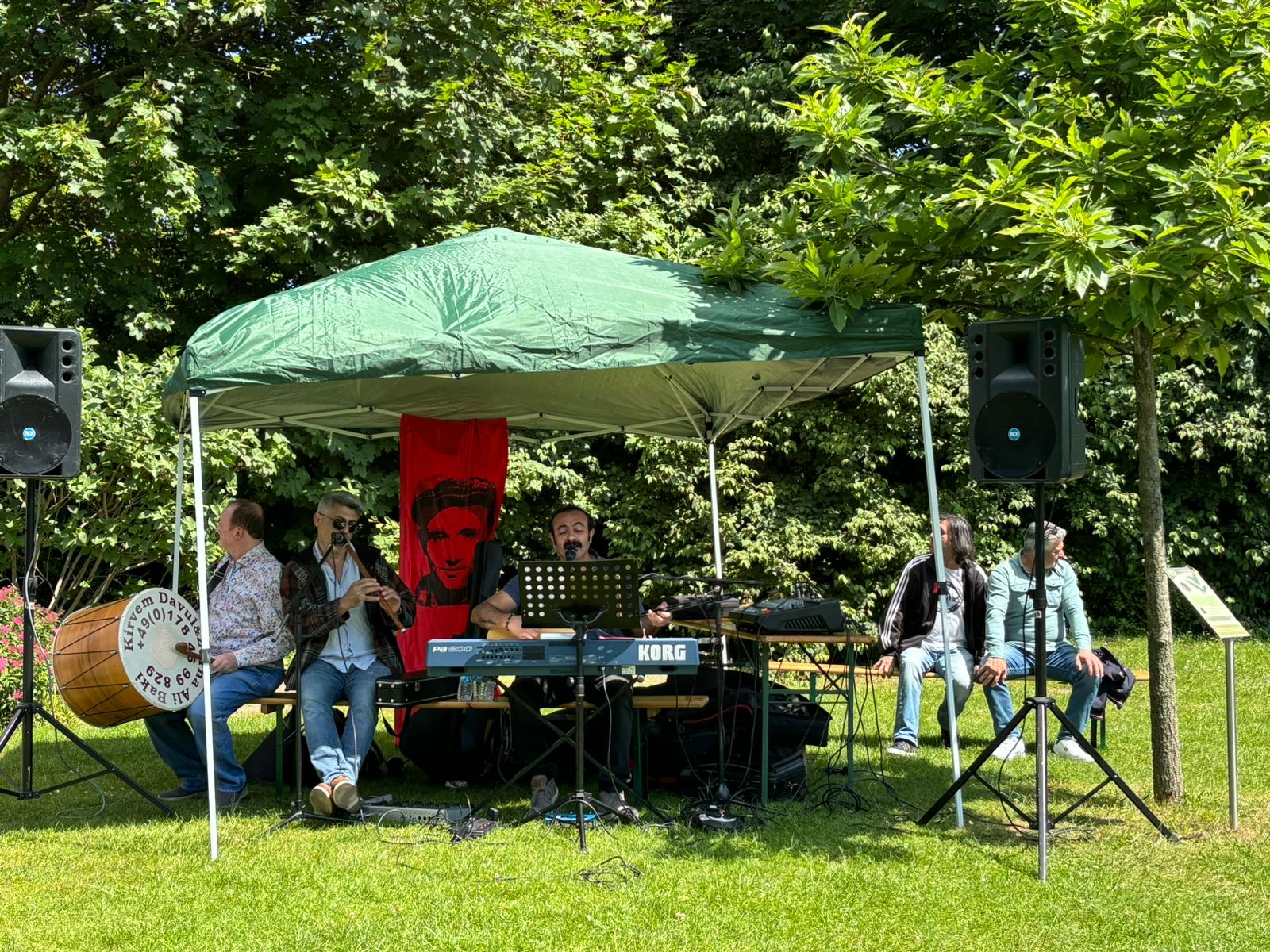 NRW Eyaletinde Devrimci Tutsaklarla Dayanışma Pikniği konulu fotoğraflar