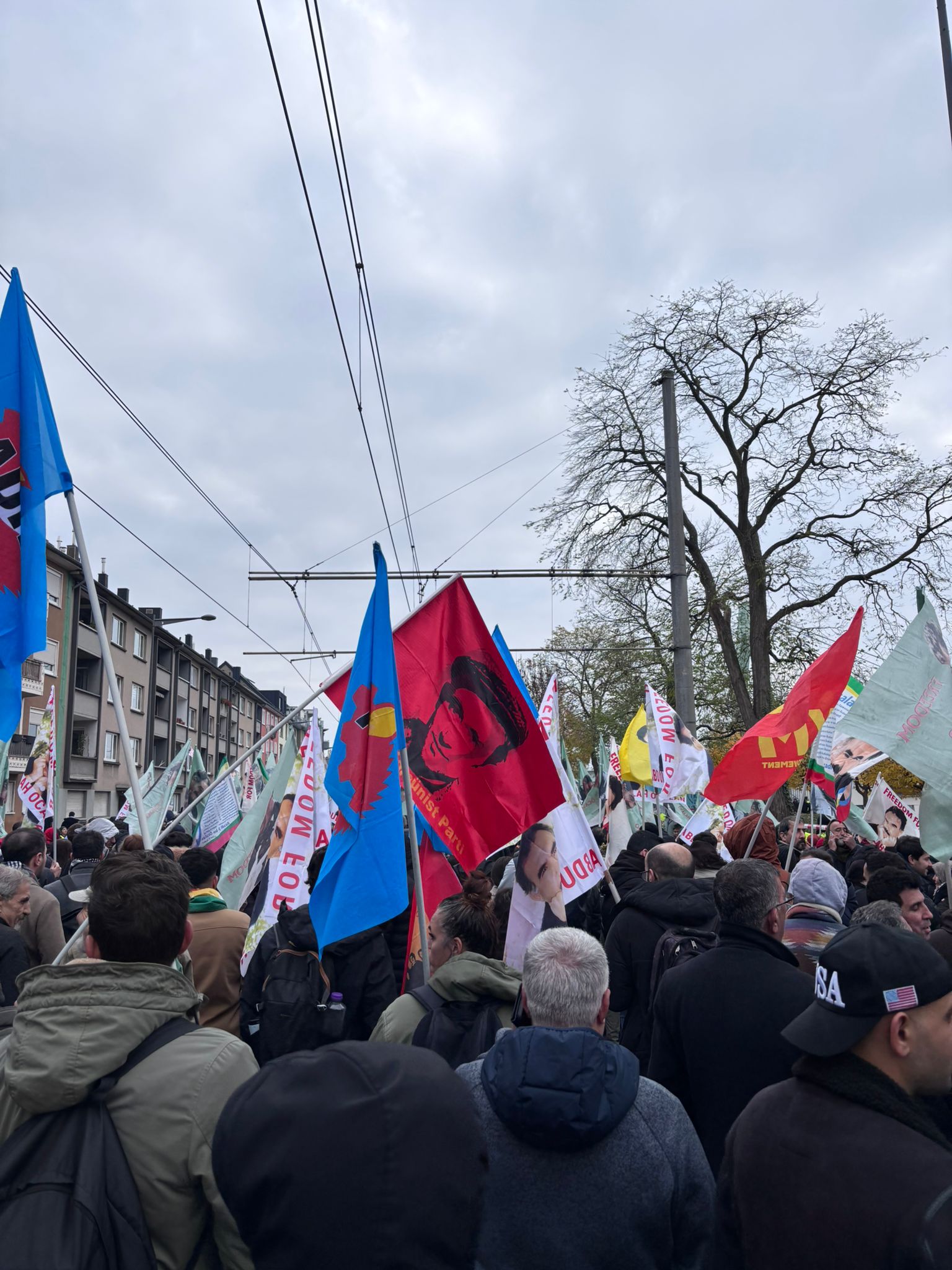 Köln Günlüğü: “Onbinlerin Yürüyüşü