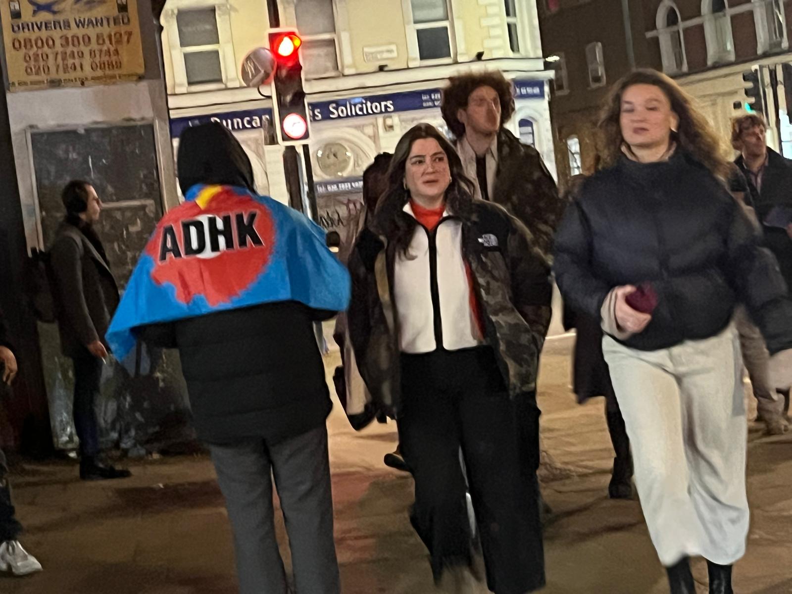 Londra'da Kampanya Çalışmaları Sürüyor konulu fotoğraflar