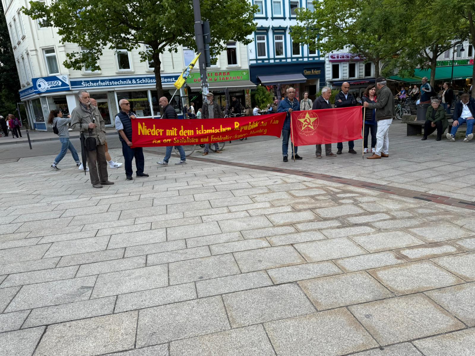 Hamburg'da Emperyalist Saldırılara Karşı Miting konulu fotoğraflar