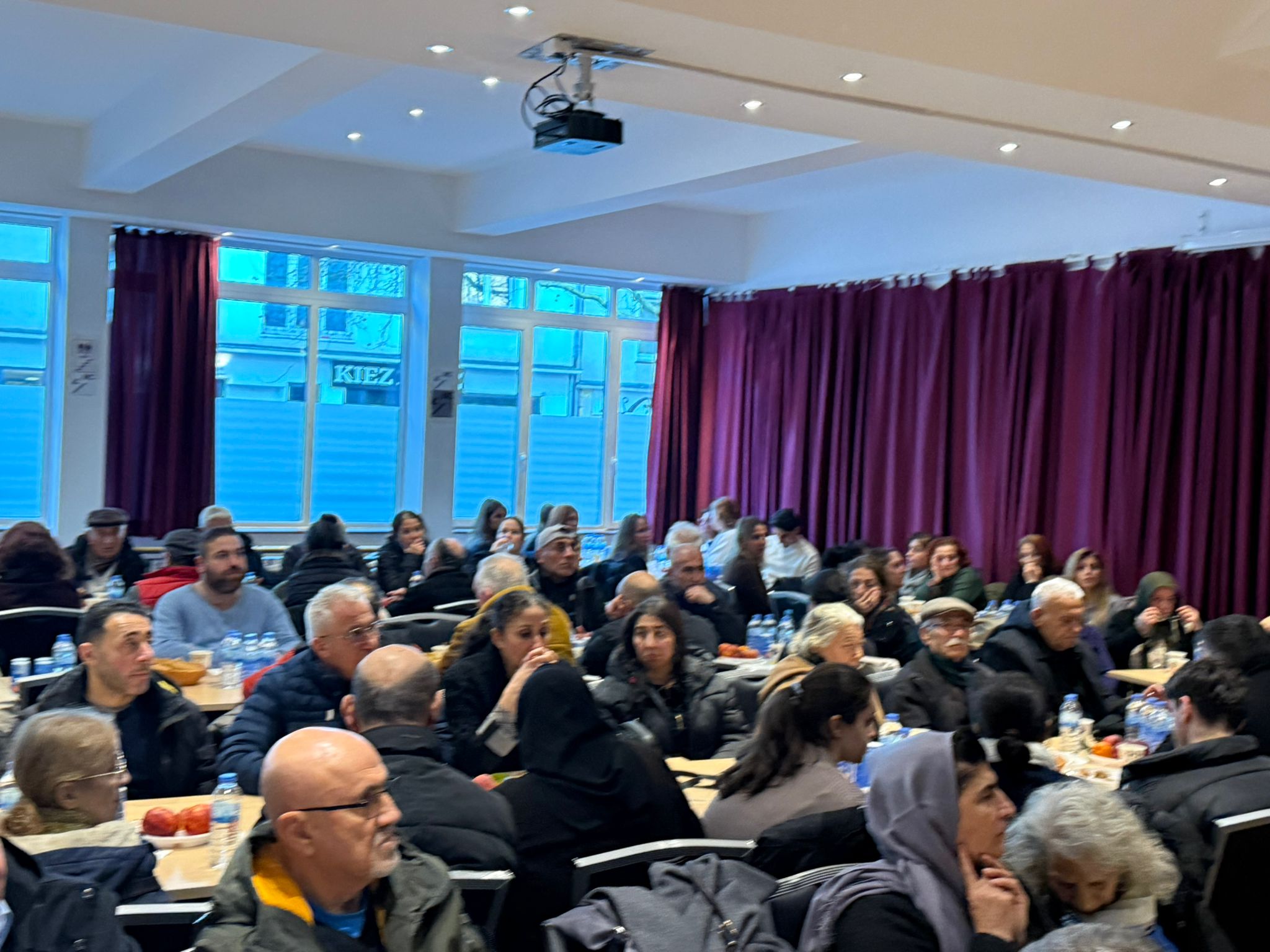 Hasan Gel Hamburg ta Yapılan Cenaze Töreniyle Uğurlandı! konulu fotoğraflar