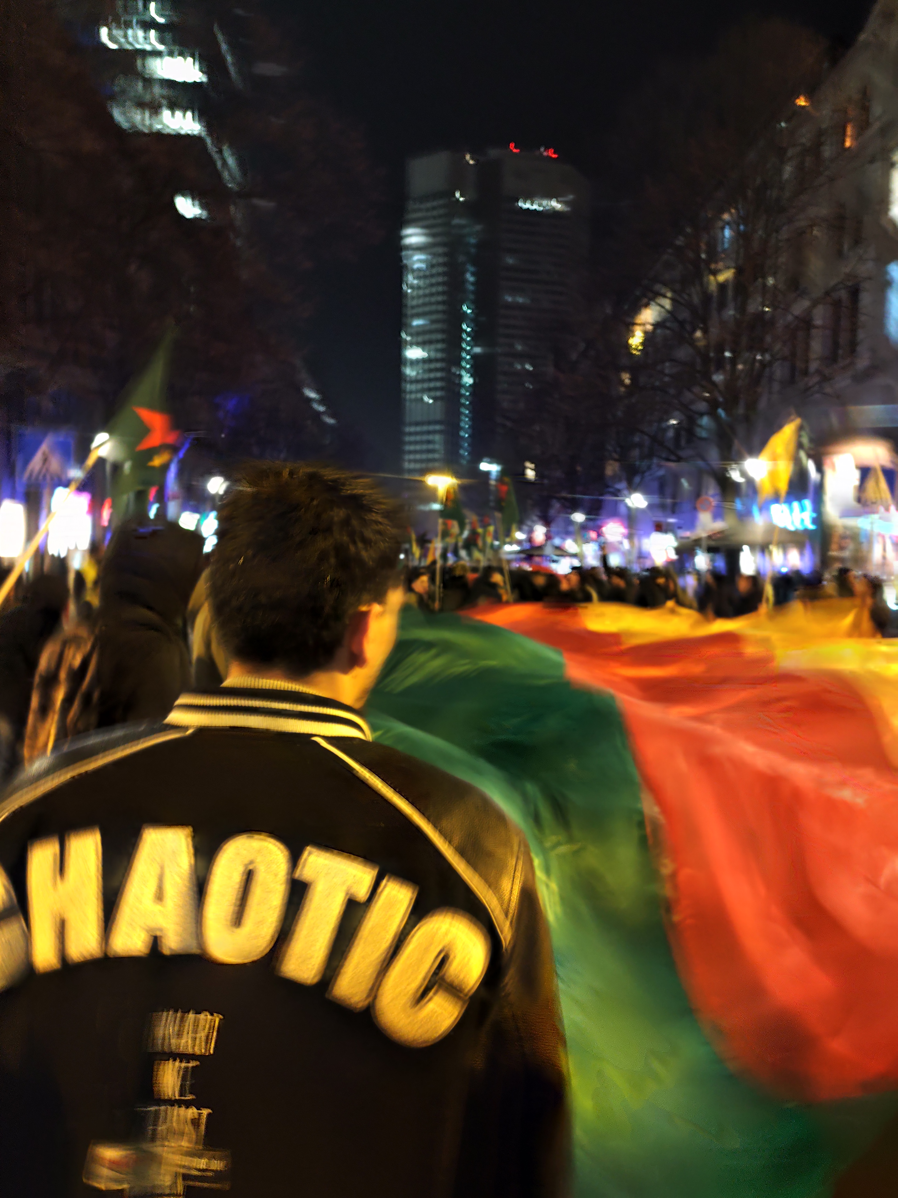 Frankfurt'ta, Rojava Eylemleri Devam Ediyor konulu fotoğraflar