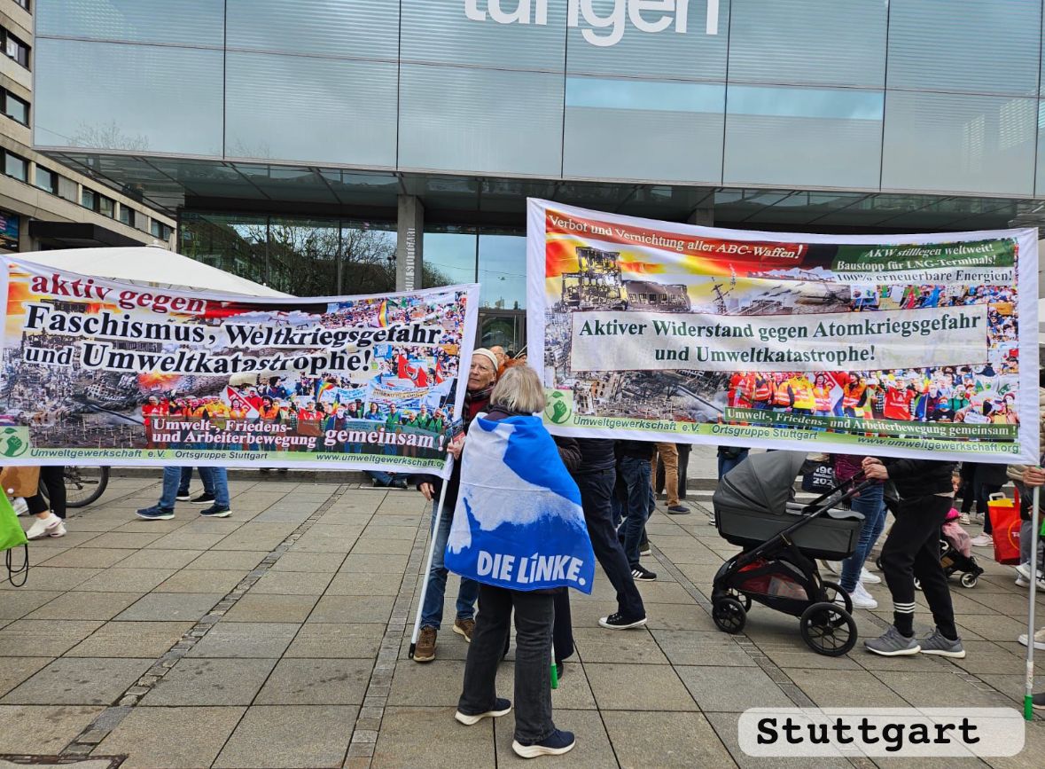 Almanya Sokaklarında Paskalya Yürüyüşleri konulu fotoğraflar